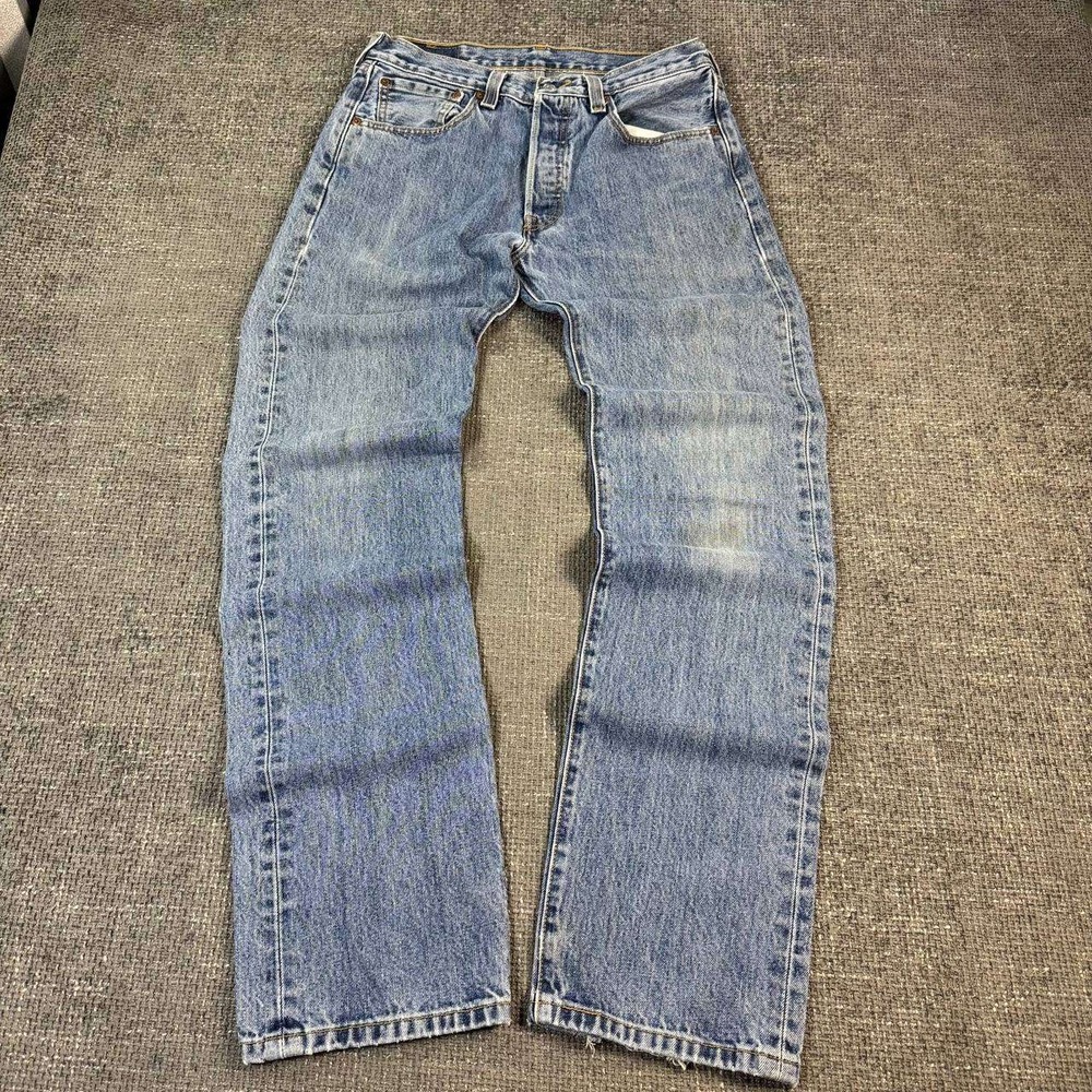 Levi's 501 Original Fit Men 31x33 Light Wash Blue Straight Leg Jeans